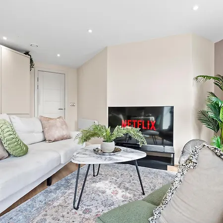 Apartment Stylish 1 Bedroom Flat In Sleeps 2 By Purestay